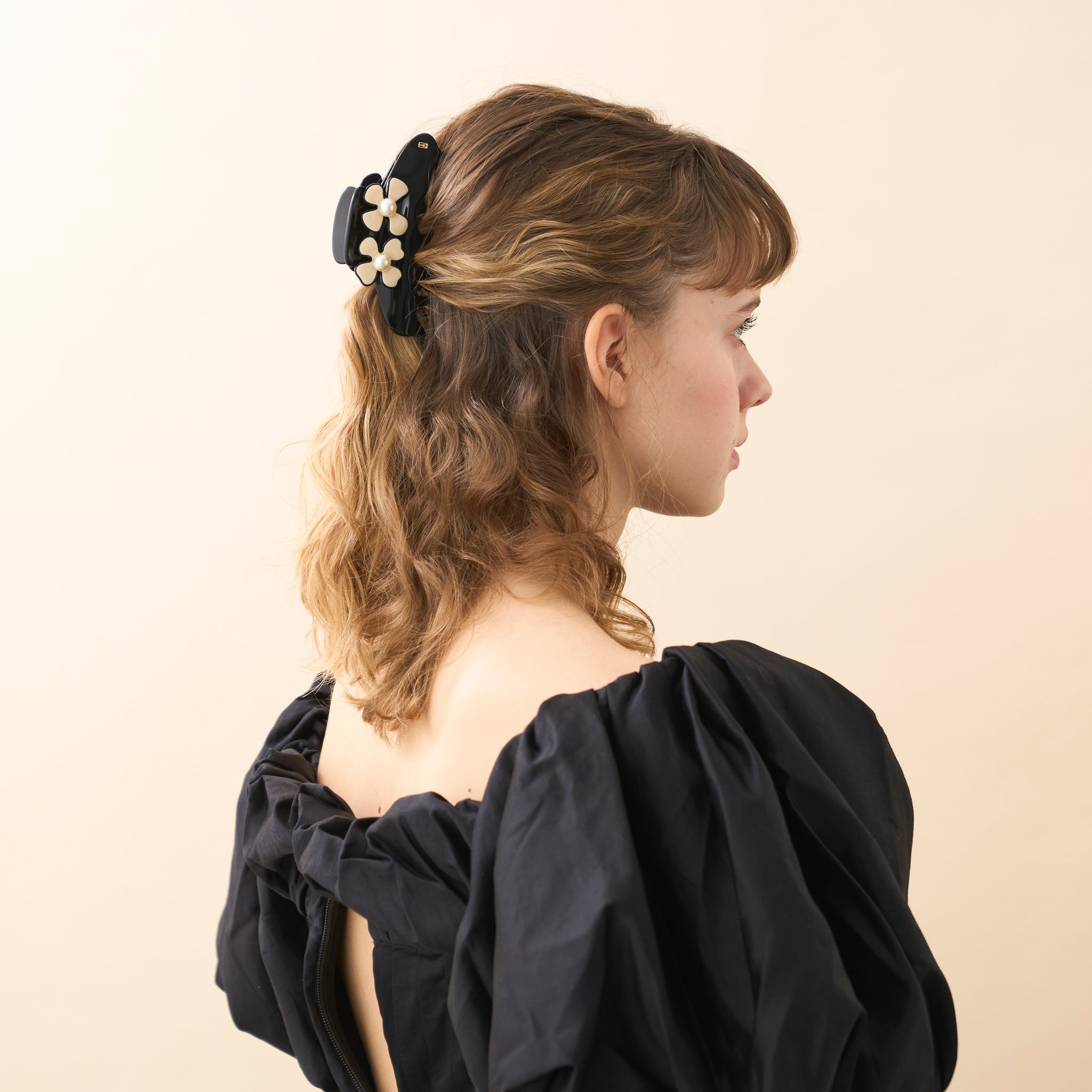 ALEXANDRE DE PARIS large Camelia hair clip