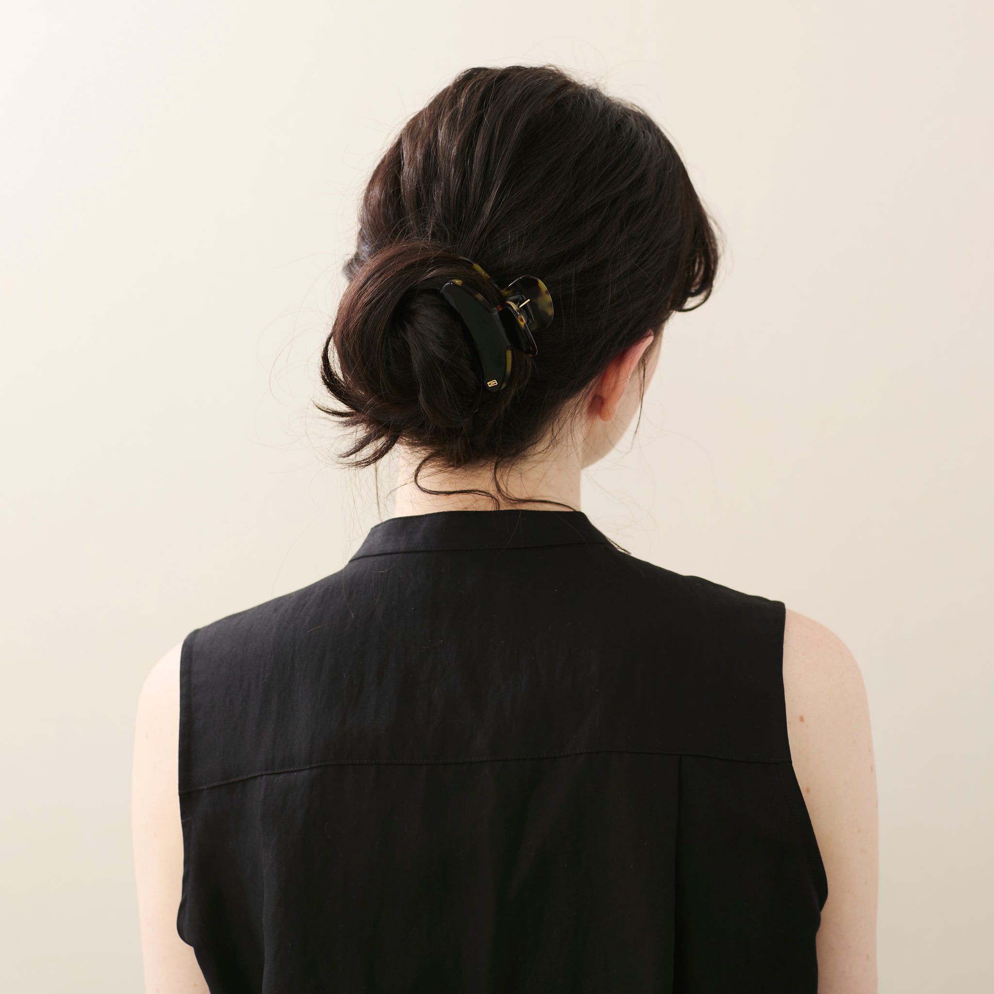 ALEXANDRE DE PARIS Notre Dame Small Acetate Hair Clip