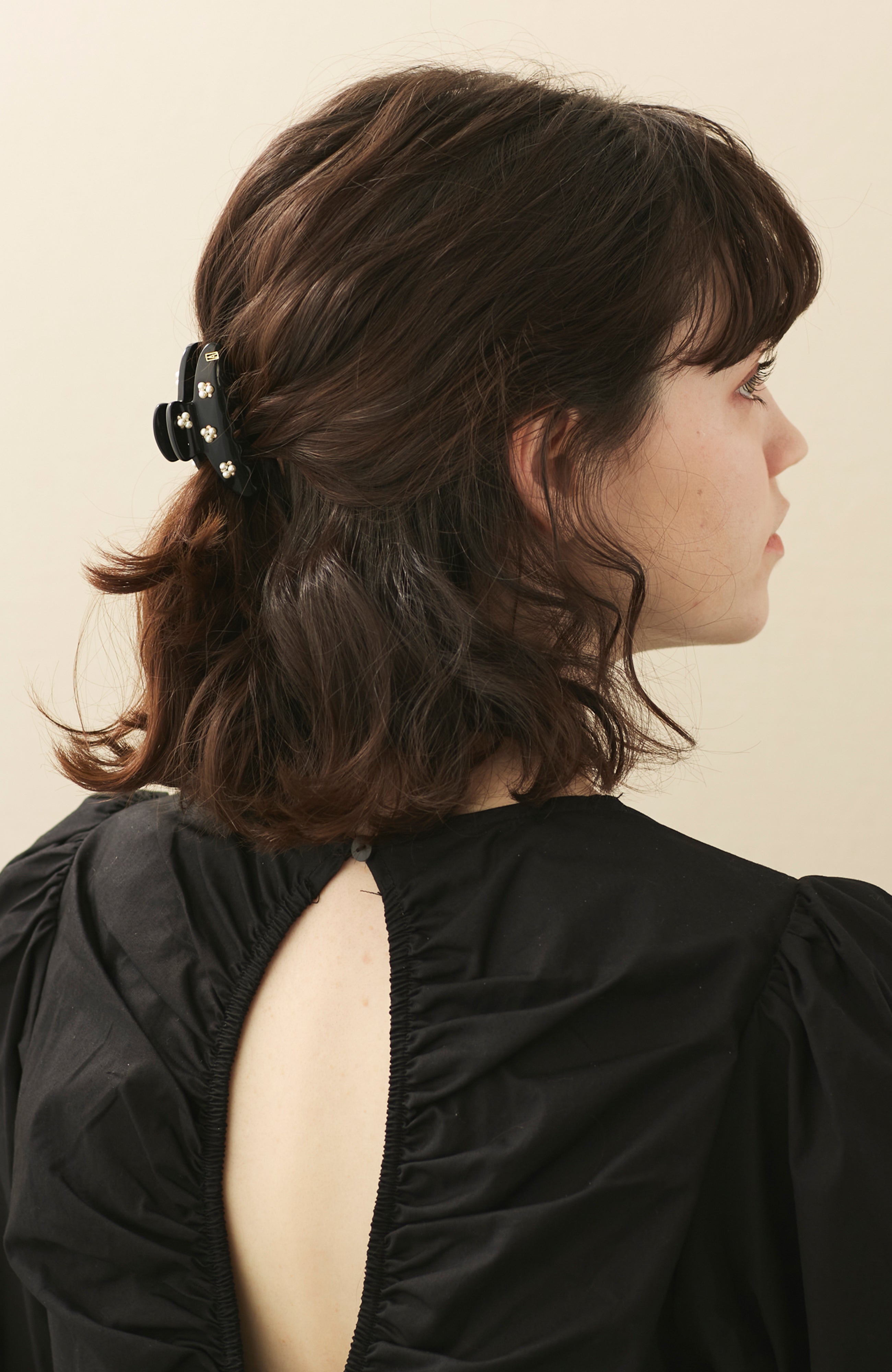ALEXANDRE DE PARIS Swarovski Pearls and Crystals Acetate Hair Clip