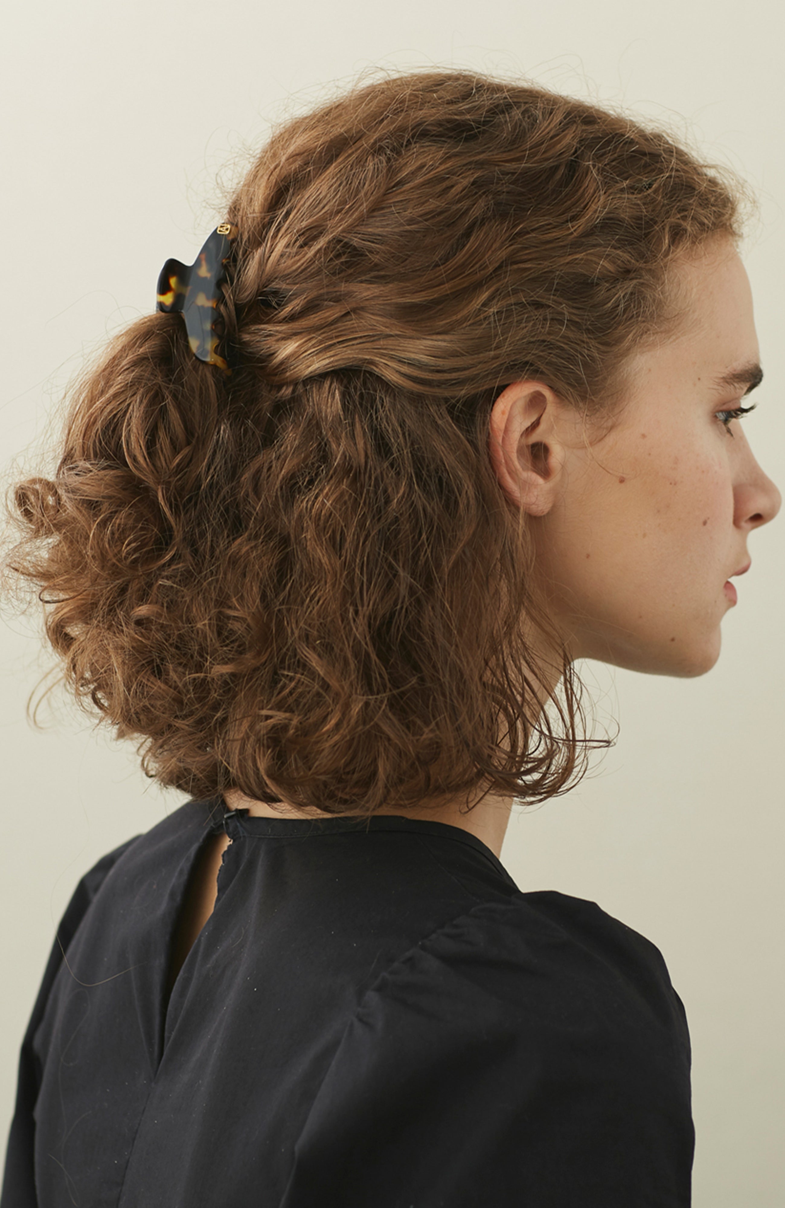 Alexandre de Paris Saint Germains Small Acetate Hair Clip