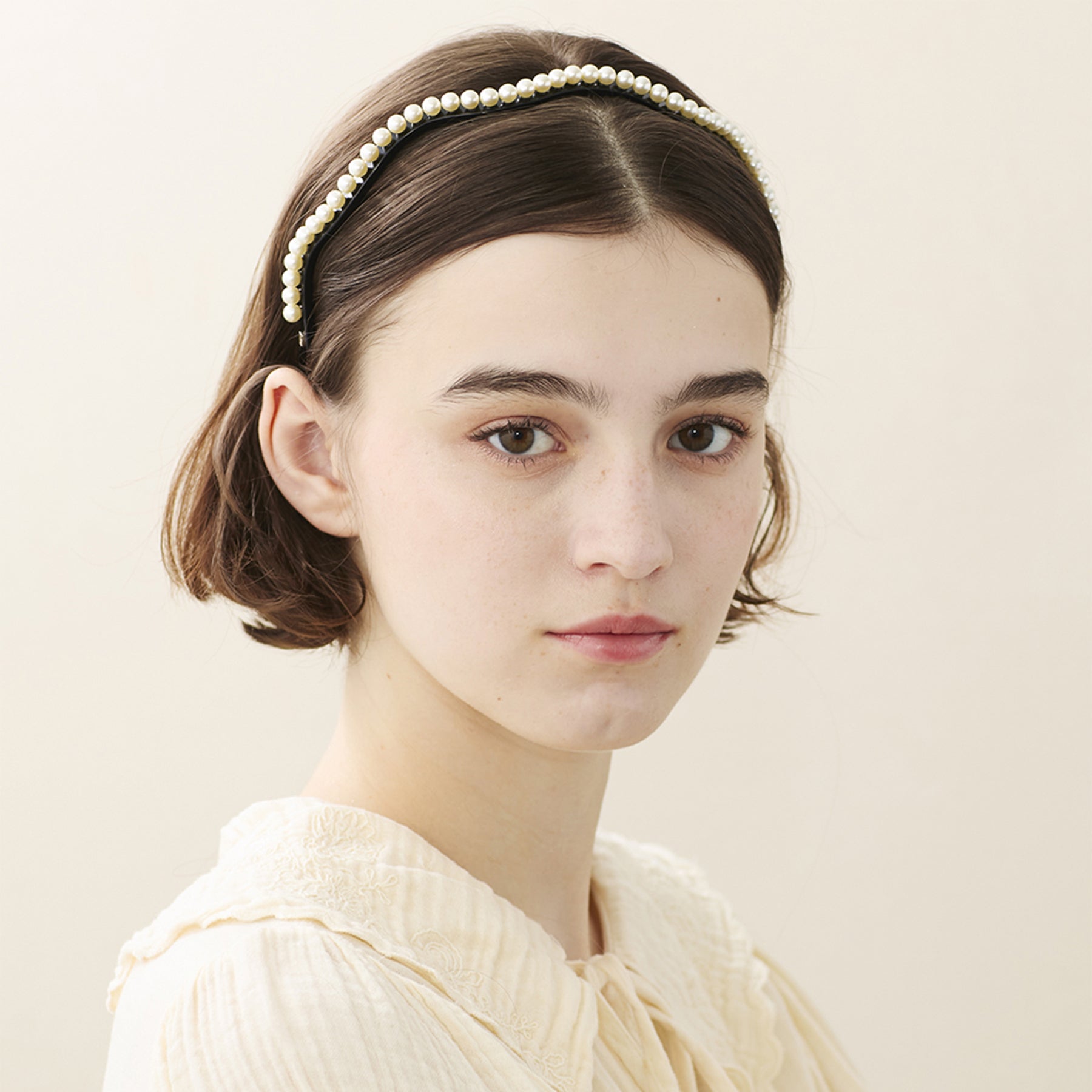 ALEXANDRE DE PARIS Sablon Pearl and Acetate Headband