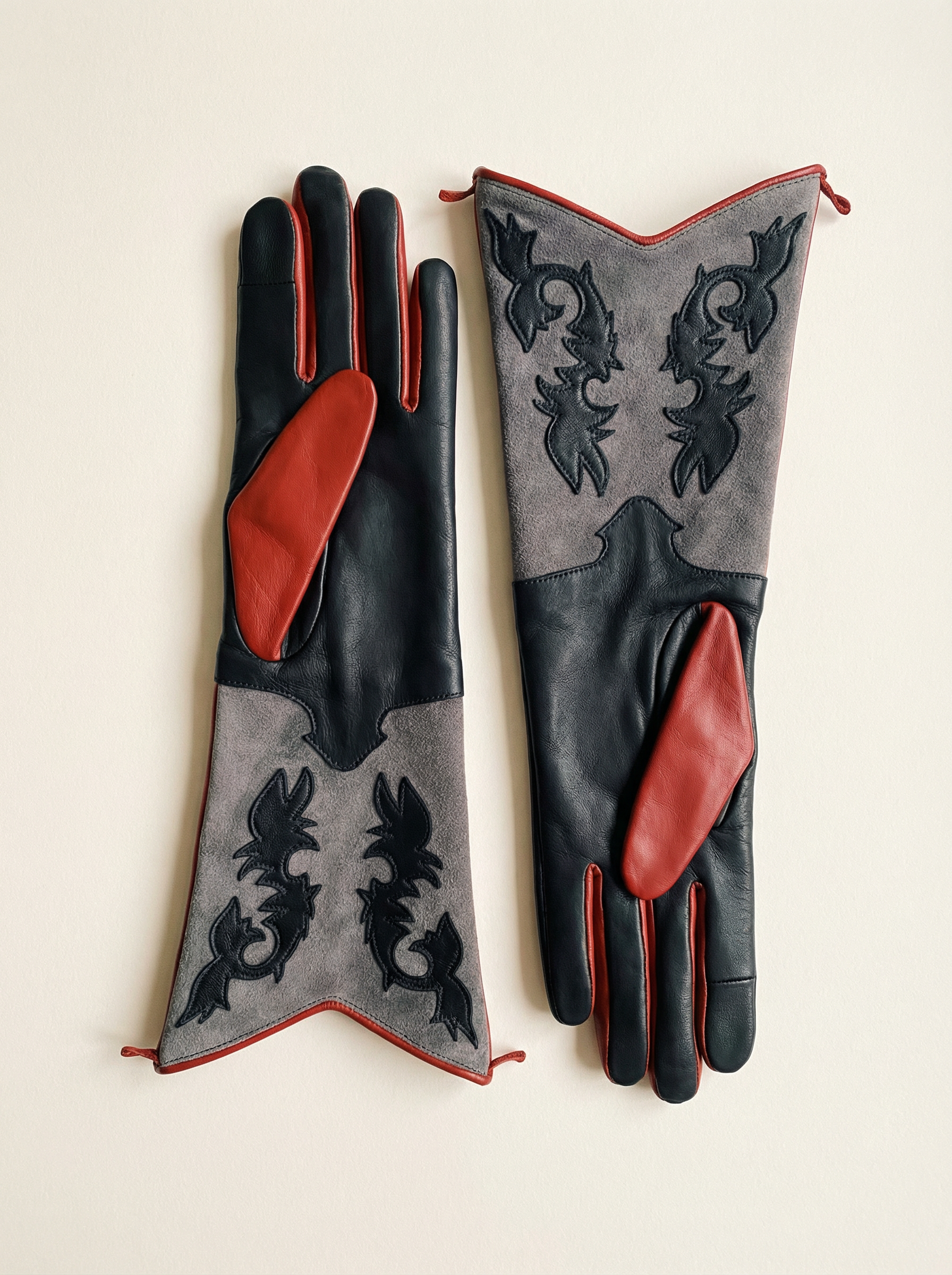 AGNELLE Beverly Western Embroidered Lambskin Gloves