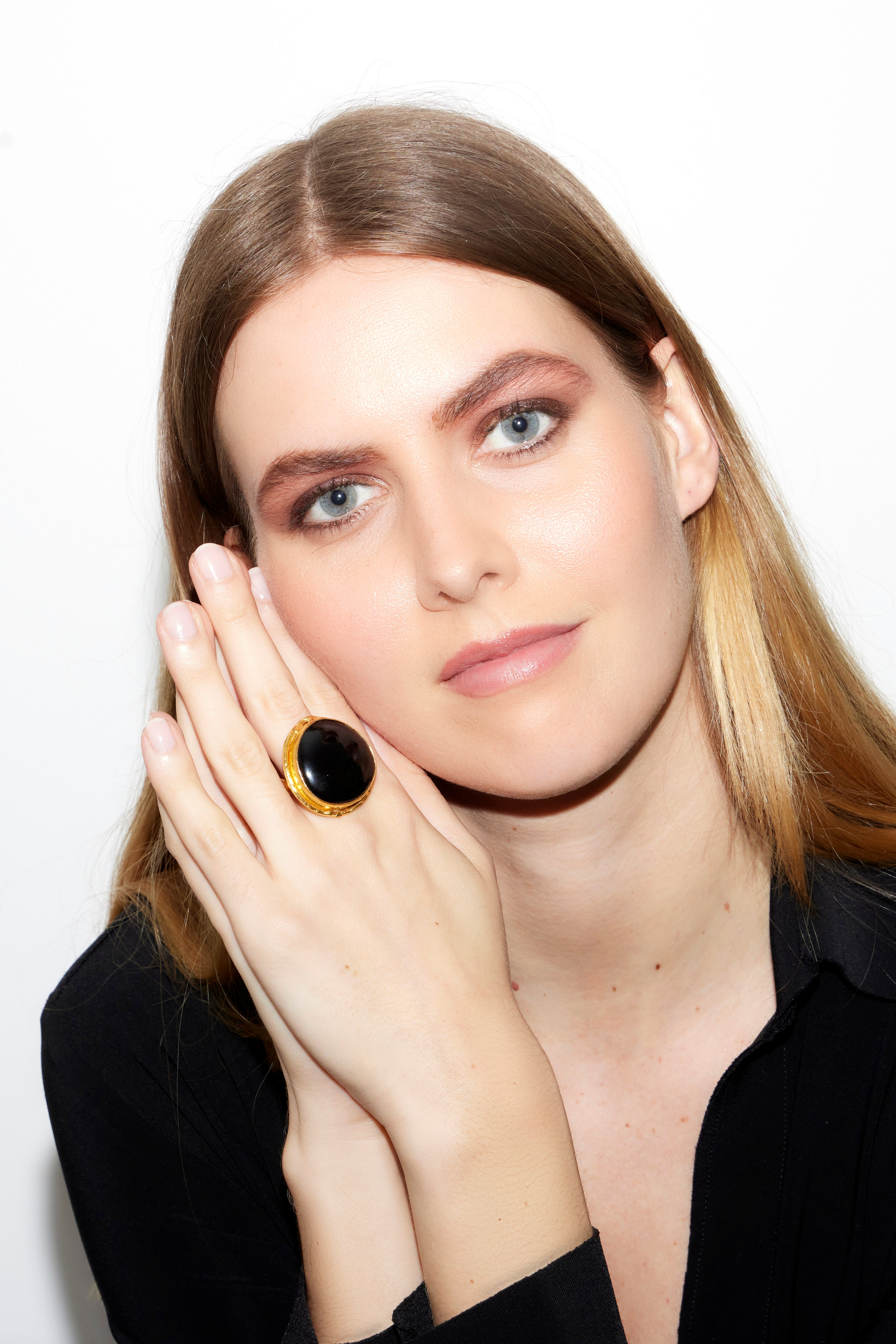 SYLVIA TOLEDANO Macaron Black Onyx ring