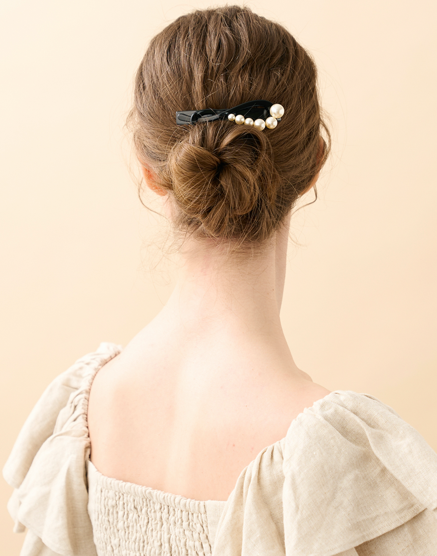 ALEXANDRE DE PARIS pearl barrette