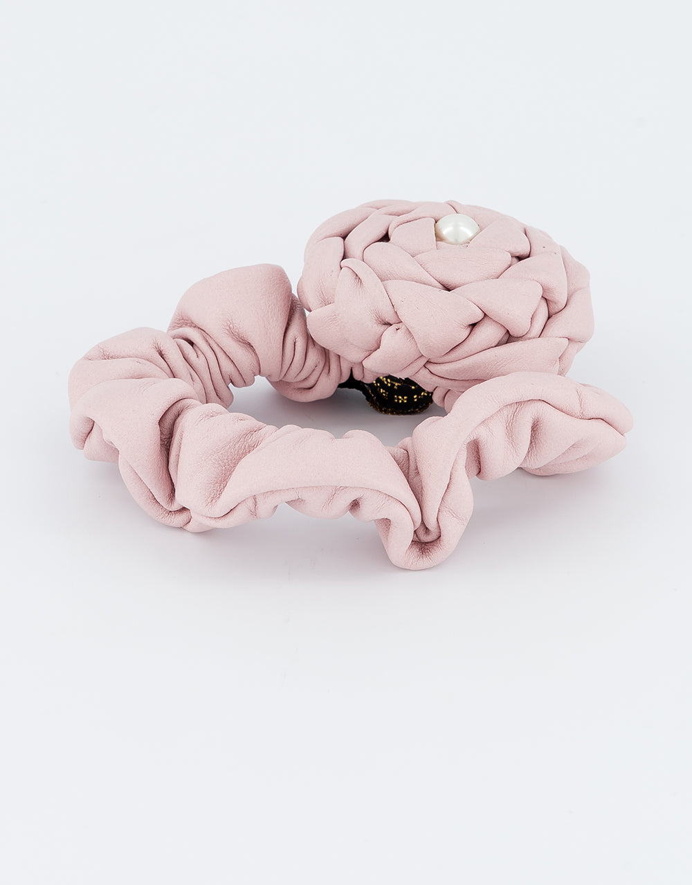 Leather and pearl hair tie