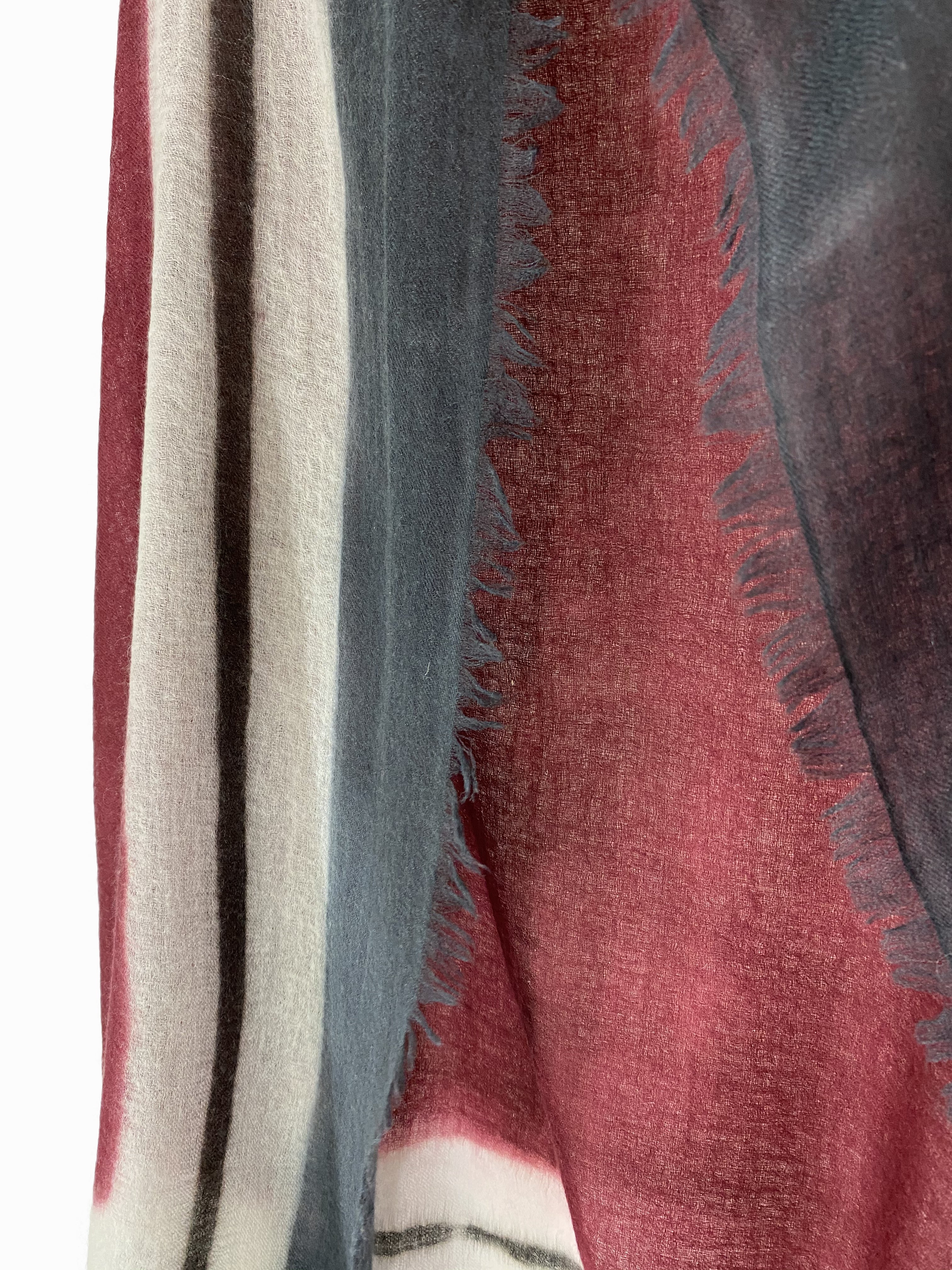 Ama Pure merlot frame cashmere scarf