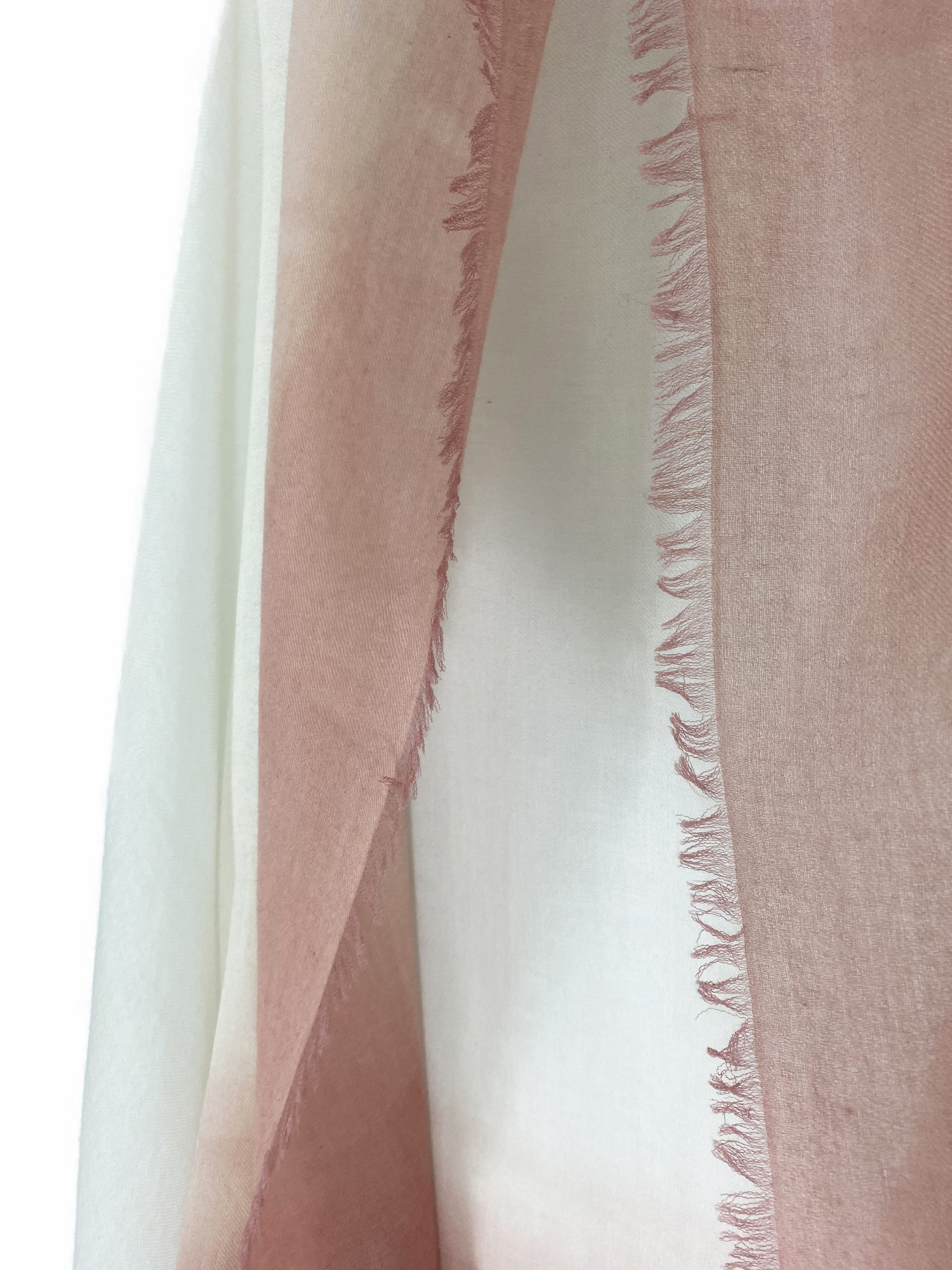 Ama Pure rose frame cashmere scarf
