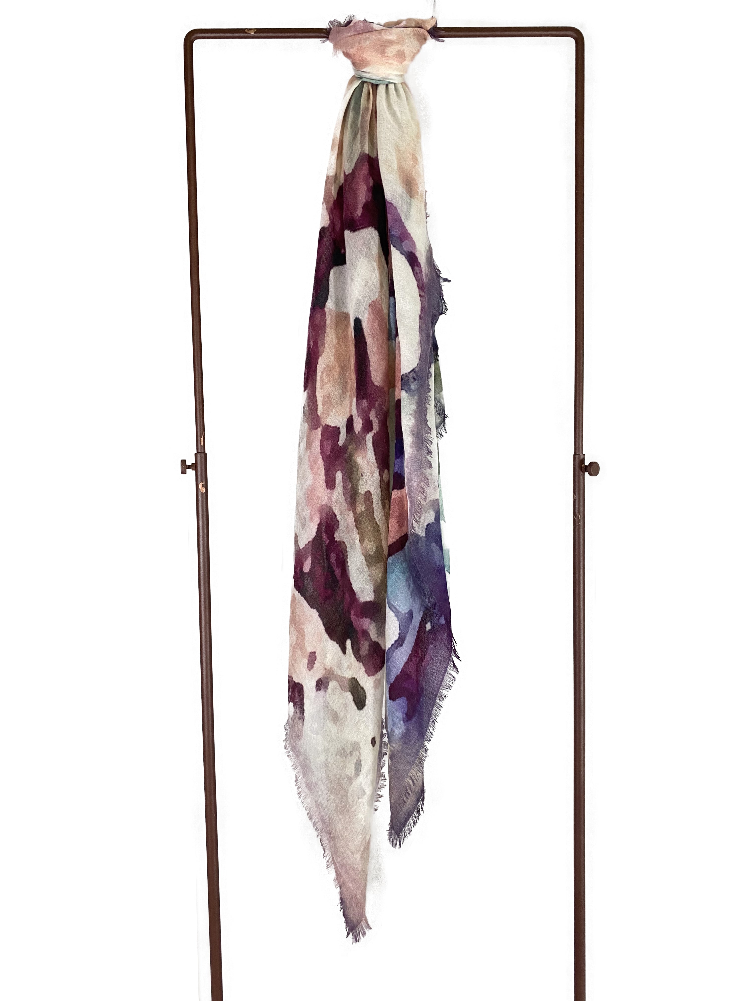 AMA PURE Leone Porpora cashmere Scarf