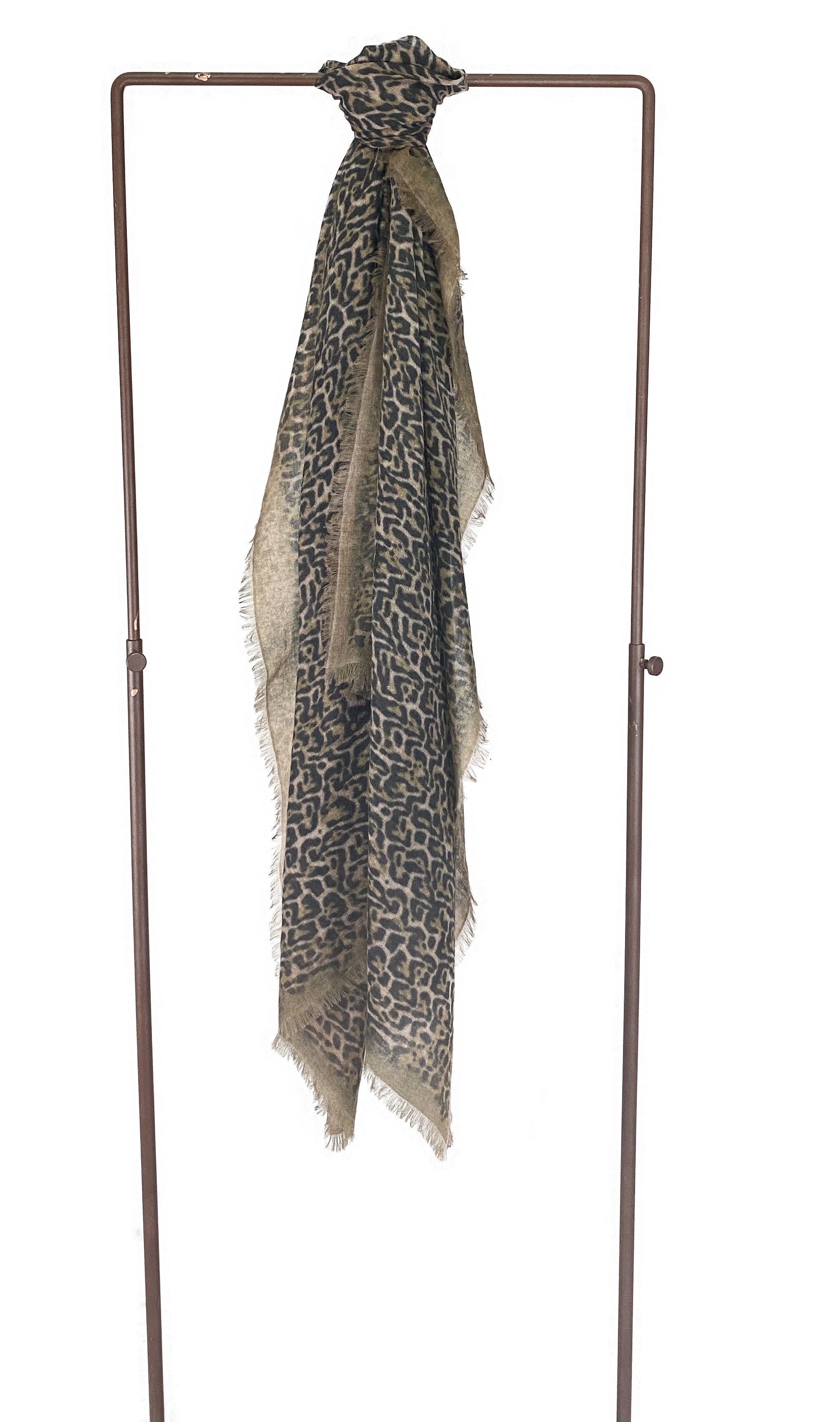 AMA PURE Leopard sand cashmere scarf