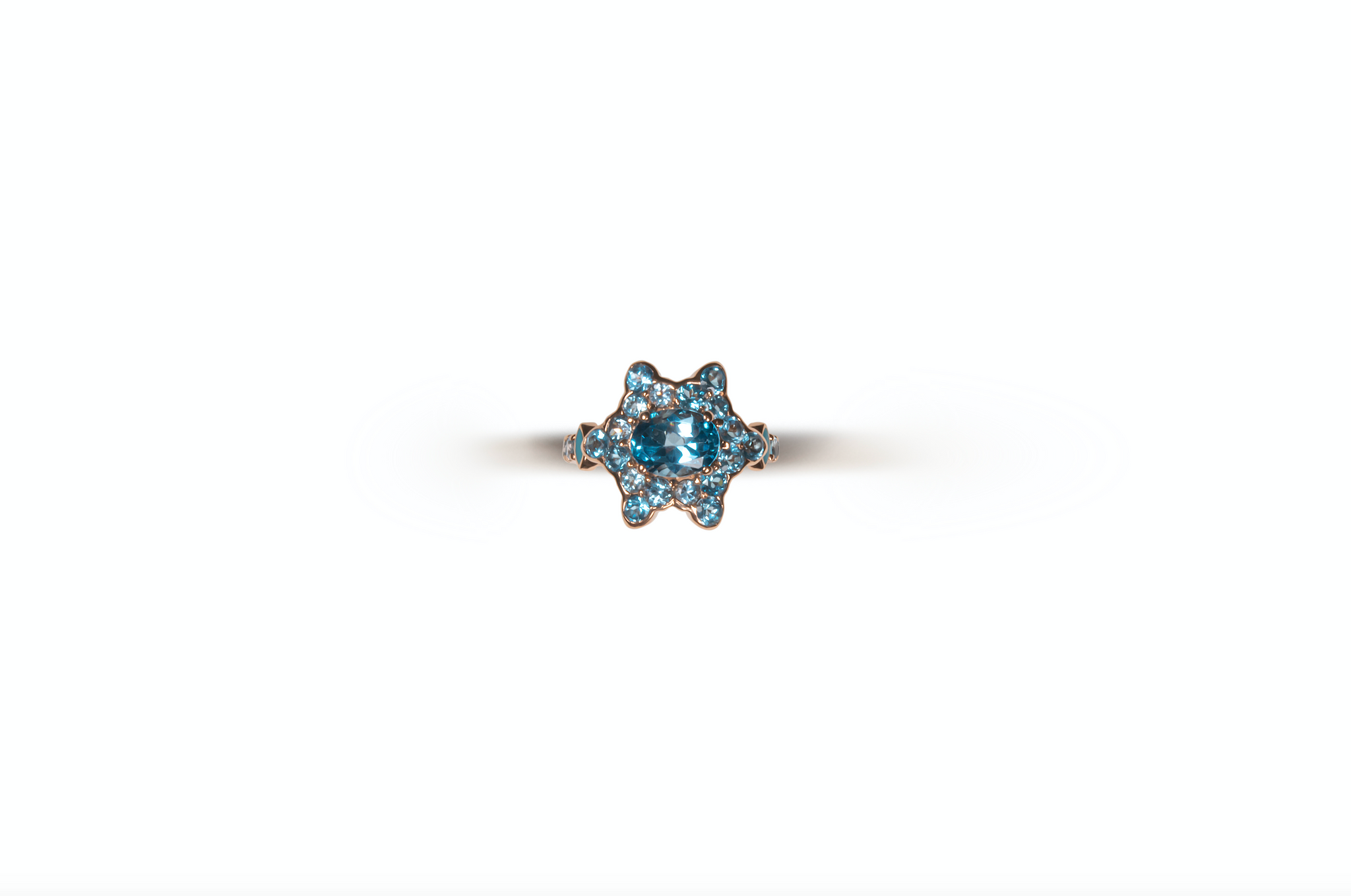 NAYLA ARIDA L'Hypnotic blue topaz ring