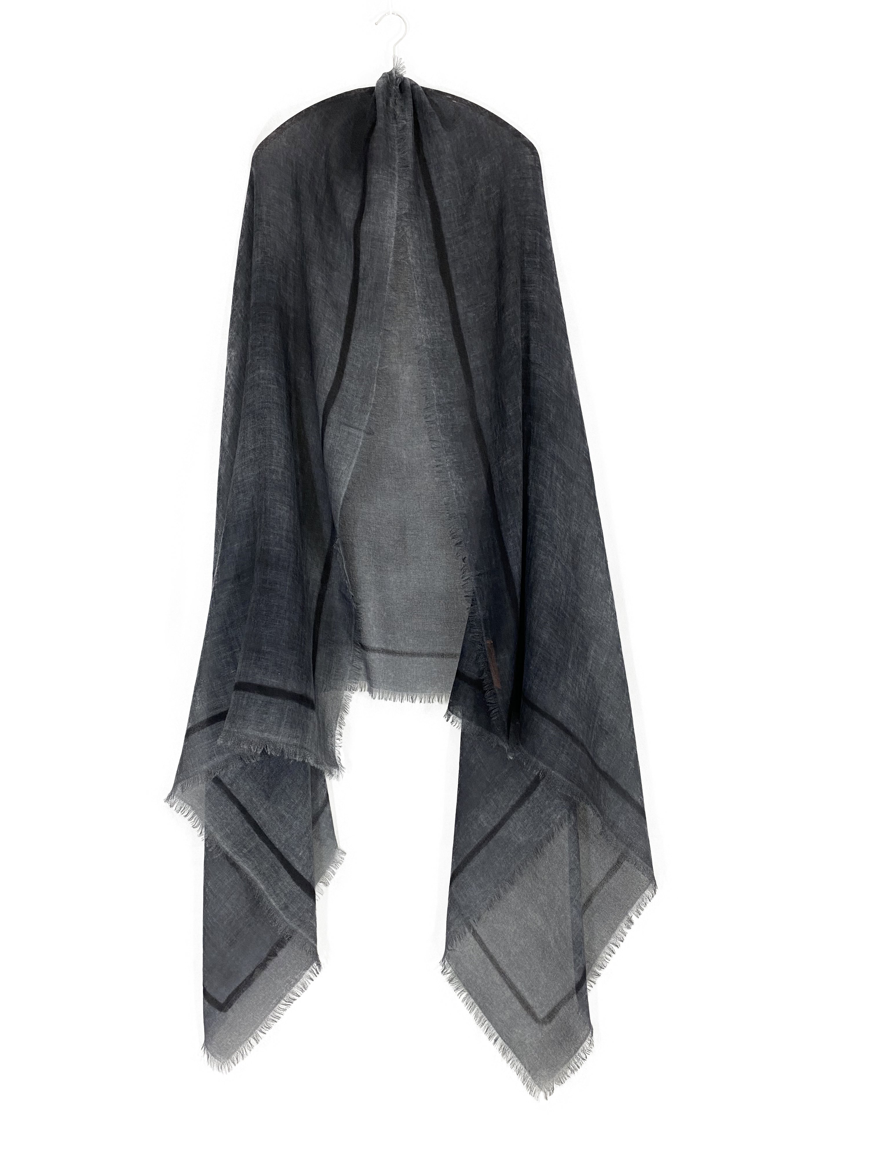 Ama Pure cashmere black scarf