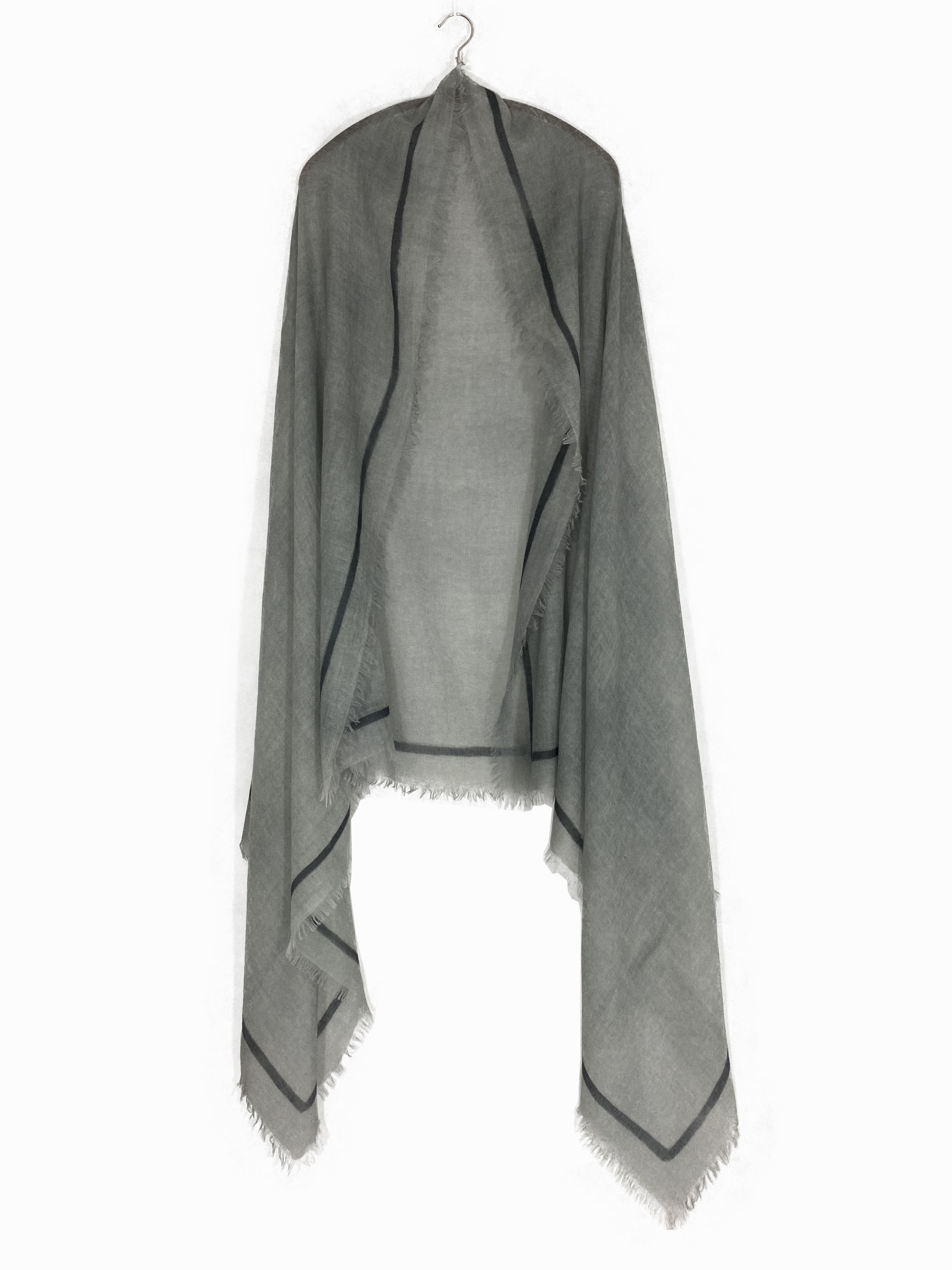 Ama Pure cashmere perla grey scarf